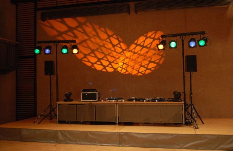 DJ-Set 2 - Hochzeit in einem größeren Saal